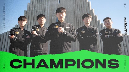 【网游】韩媒Naver发文：中国公司拳头游戏给了RNG不踏实的冠军